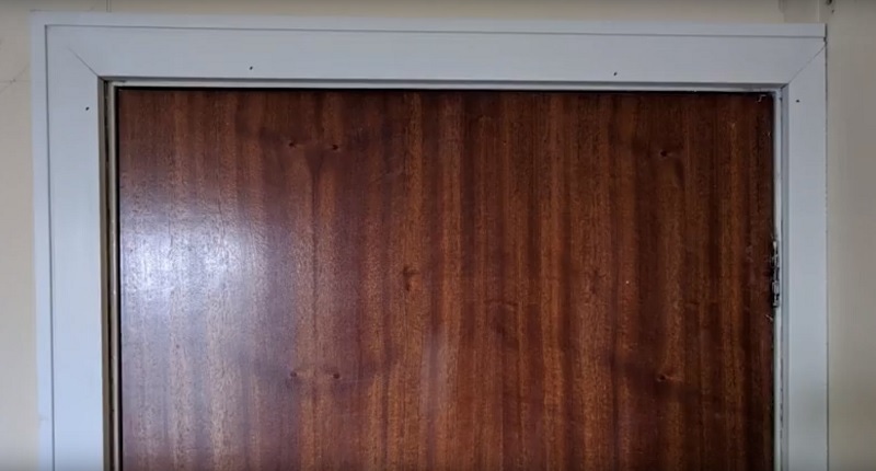 architrave close to the wall