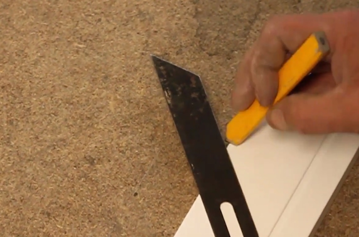 Applying mark to out of line architrave header